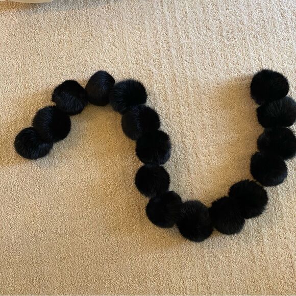 Faux fur balls winter “scarf” - Picture 1 of 4